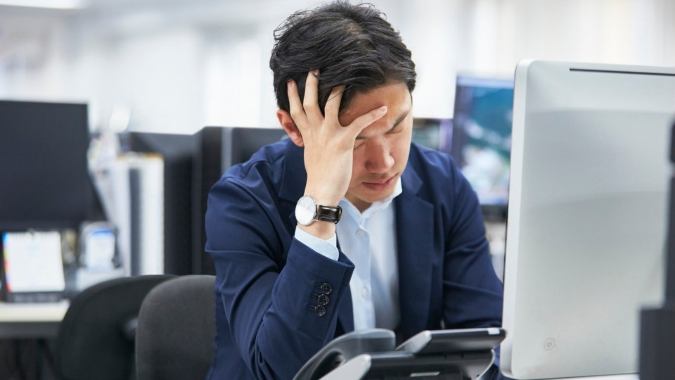 What Happens When Quitting Alcohol alcohol withdrawal can have you shaking, sweating, and more serious symptoms.