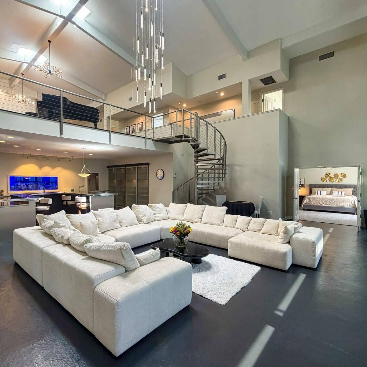 Living Room / Common Room - Luxoria Recovery